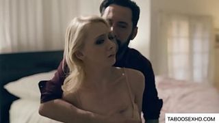 Дочь жестко трахают на глазах у отца должника